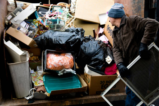 Best Hoarding Cleanup  in Moweaqua, IL